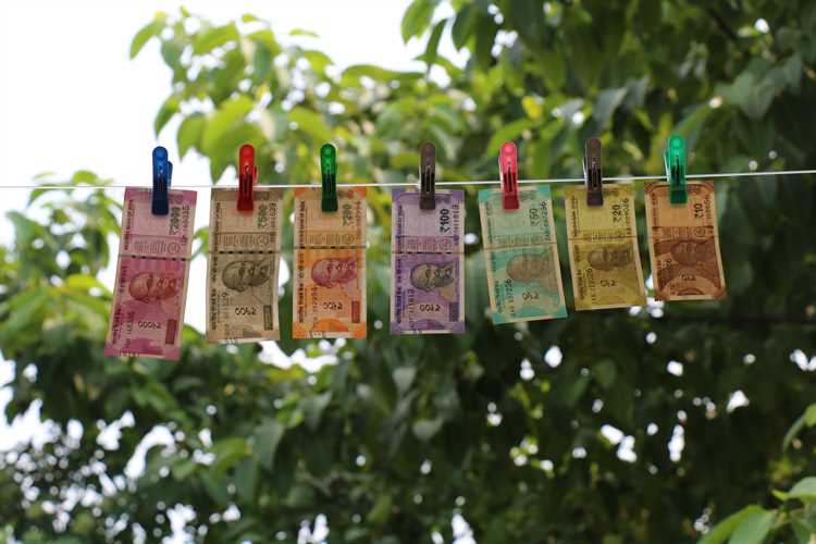 money can’t buy happiness